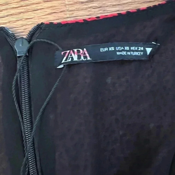 Zara Women’s Mini Dress Long Sleeve Size Large V-Neck Ruched Dress Sz S - Picture 6 of 9